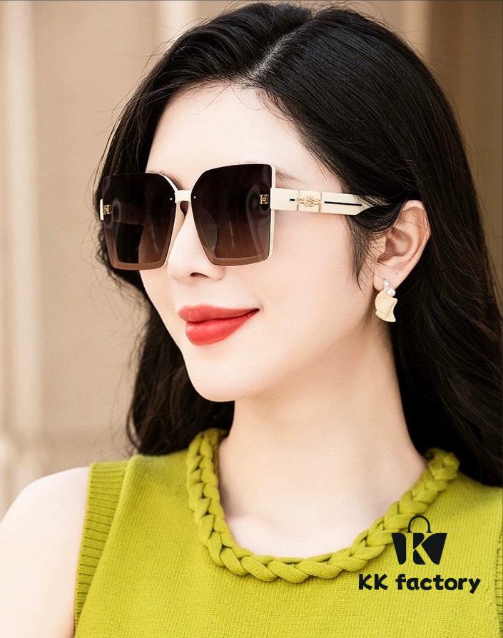 6931aecfccd8ab3d7afa2e16 HERMES 2024 Spring New Arrival Original Release Famous Internet Sensation Ultra-Hot Selling Luxury Square Sunglasses Classic Integrated Frame Design High-End Quality Authentic Brand Premium Sunglasses Model: H2998