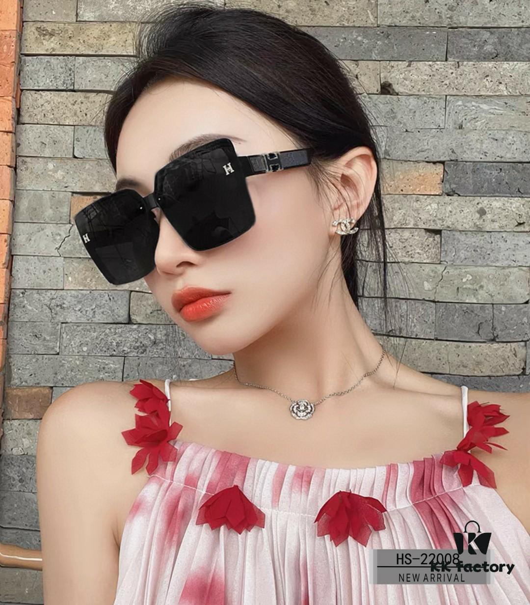 6931aed1ccd8ab3d7afa2e31 Hermes - New 2024 TR90 Lightweight Sunglasses with Polarized Lenses, Model 22008