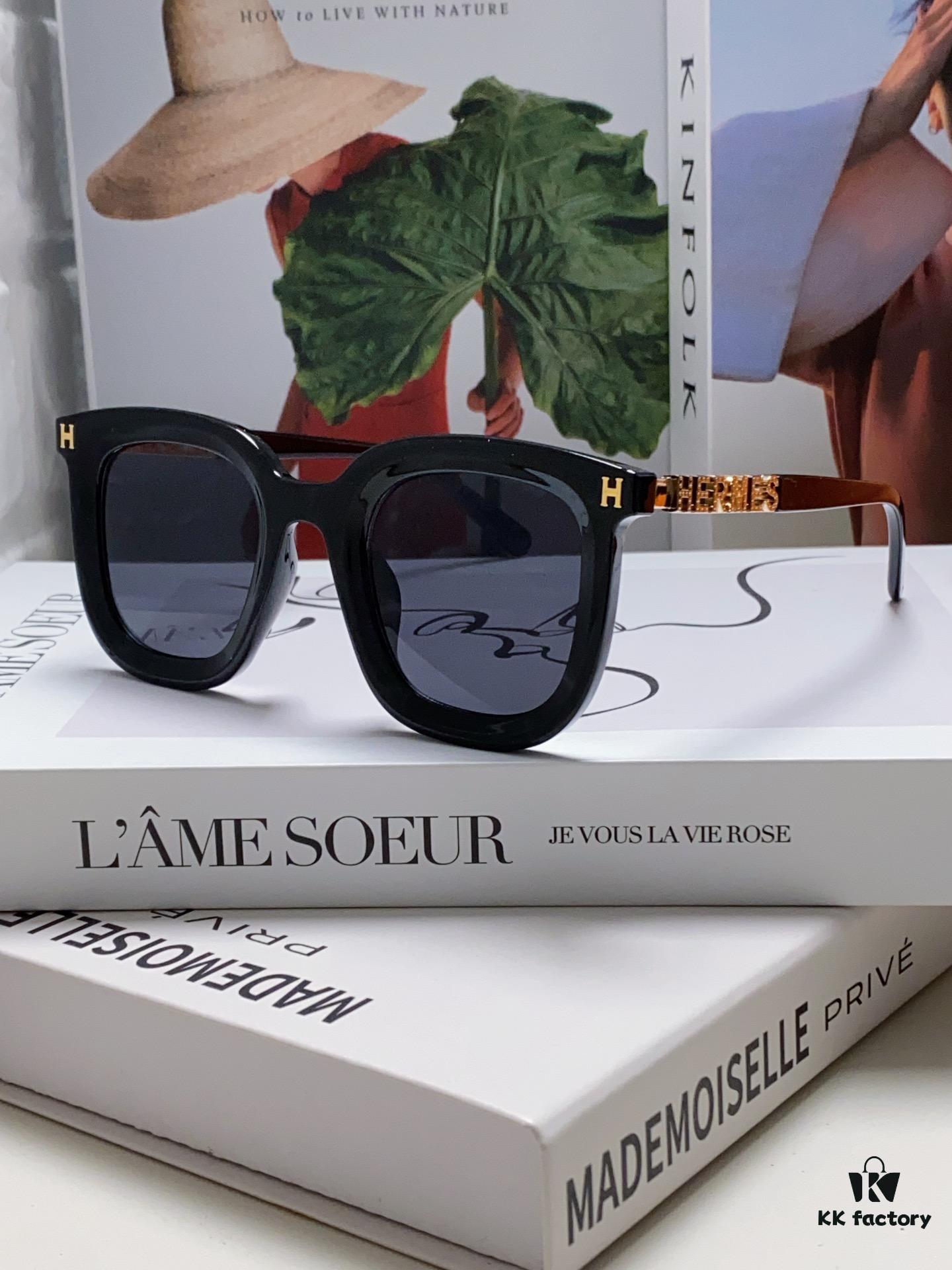 6931aed4ccd8ab3d7afa2e5f Hermes 2024 New Arrival Retro Square Unisex Sunglasses for Women, Slimming Frame for Round Faces, Fashionable Metal Hollow-out Temples, UV-Protective Sunglasses