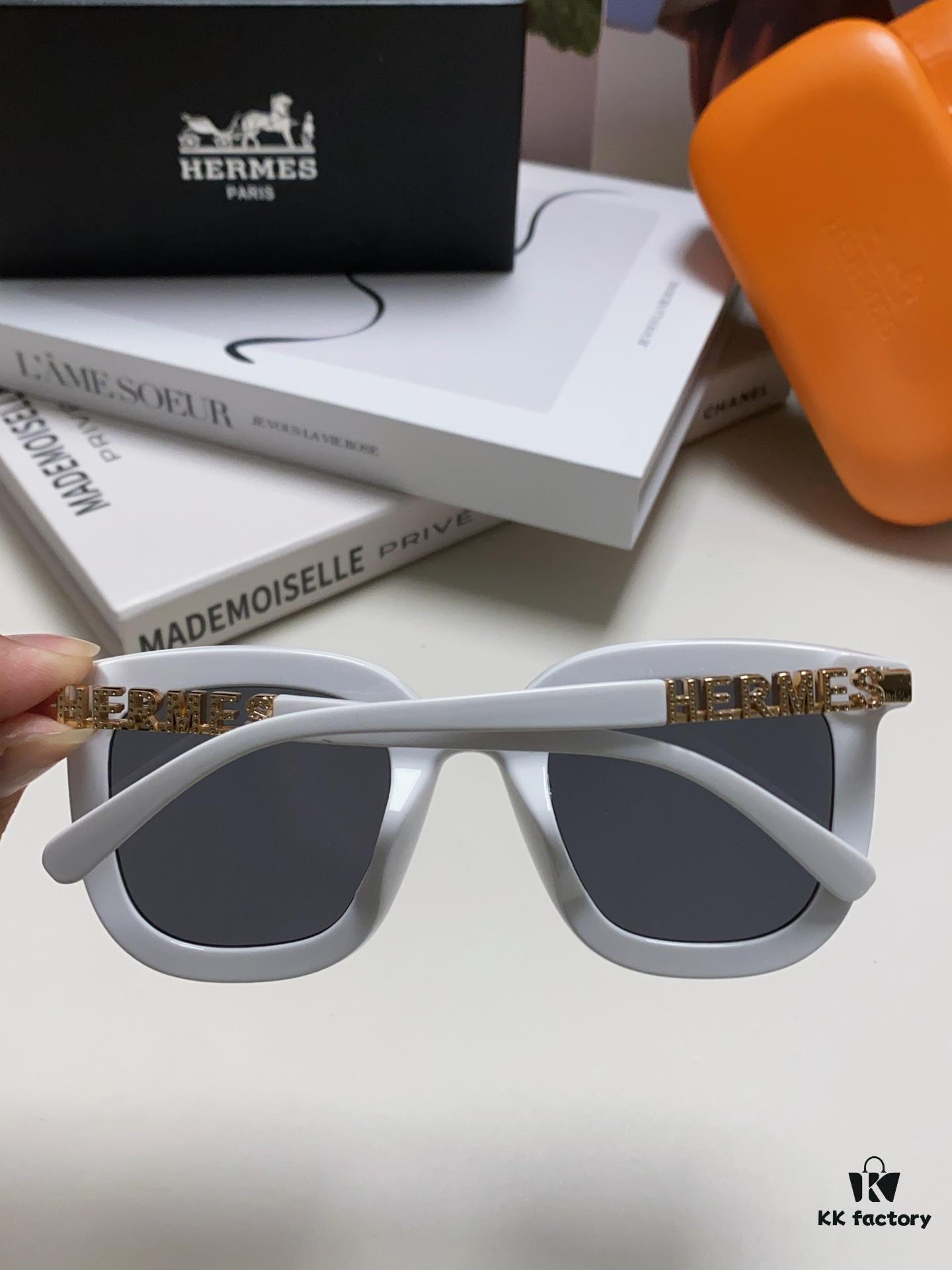 6931aed5ccd8ab3d7afa2e6e Hermes 2024 New Arrival Retro Square Sunglasses for Women, Flattering Frame for Round Faces, Stylish Metal Cut-Out Temples, UV-Protective Fashion Sunglasses