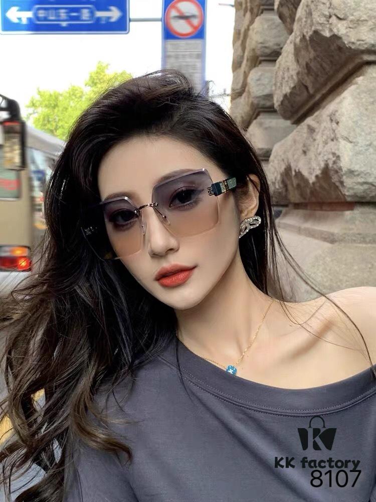 6931aeecccd8ab3d7afa2fb7 Hermes 2024 New Square Frameless Cut-Out Sunglasses for Women, Retro Fashion Lightweight Luxury Letter Design High-End UV Protection Sun Glasses