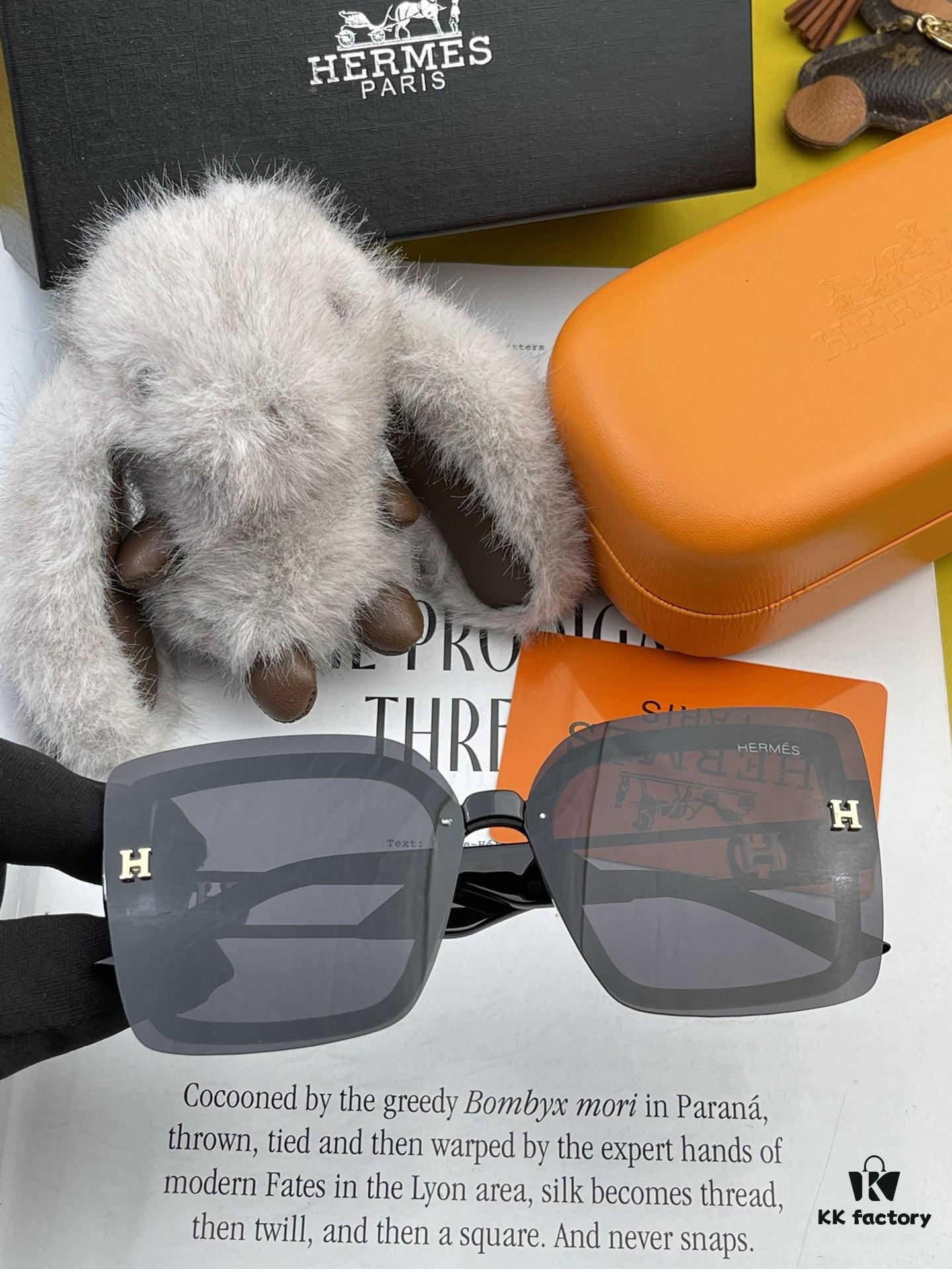 6931aef4ccd8ab3d7afa3027 HERMES 2024 Spring New Arrival Original Shipment Viral Hit Luxury Square Sunglasses Classic Full-Frame Design High-Quality Authentic Brand