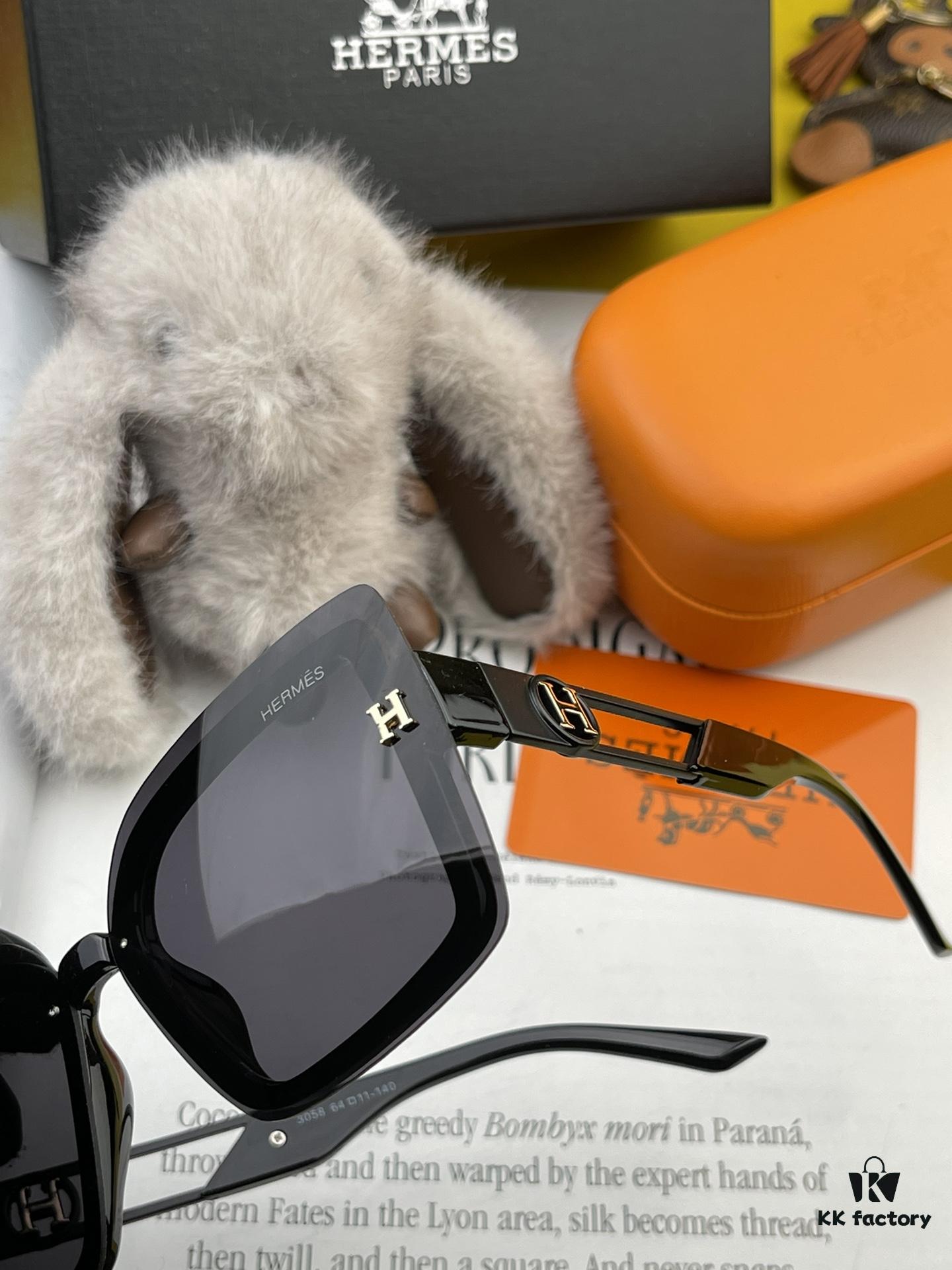 6931aef5ccd8ab3d7afa3032 HERMES 2024 Spring New Arrival Original Release Famous Internet Sensation Ultra-Hot Selling Luxury Square Sunglasses H3966