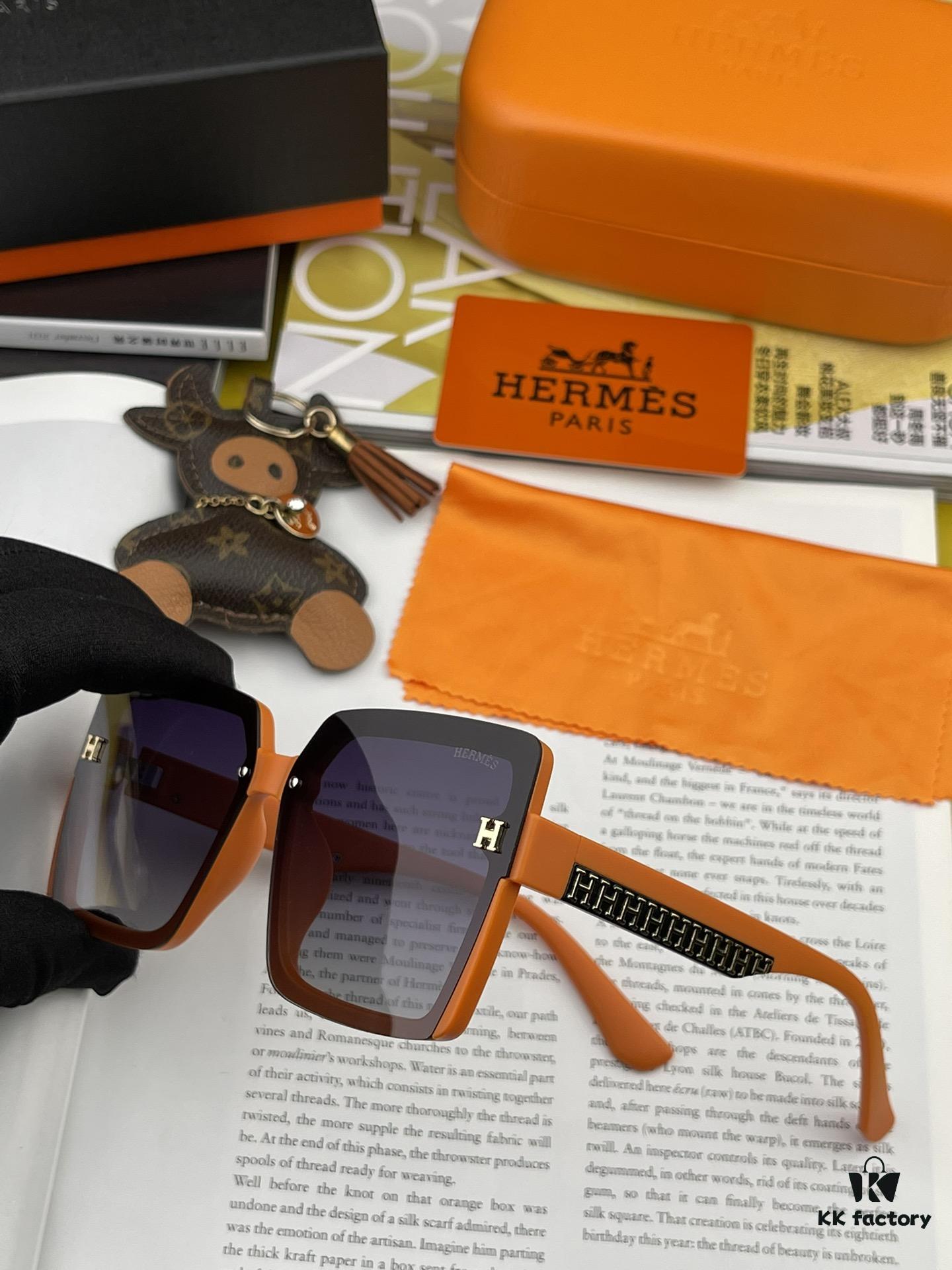 6931af0fccd8ab3d7afa31ac HERMES 2024 Spring New Arrival Original Luxury Square Sunglasses H1245