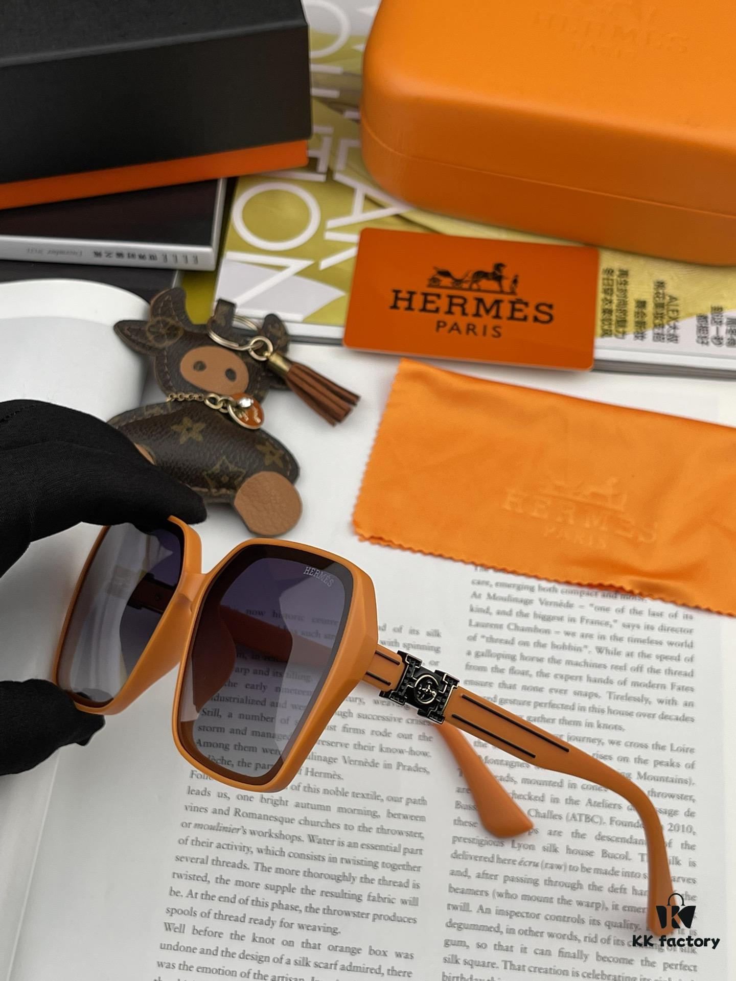 6931af13ccd8ab3d7afa31e1 HERMES 2024 Spring New Arrival Original Luxury Square Sunglasses H1245