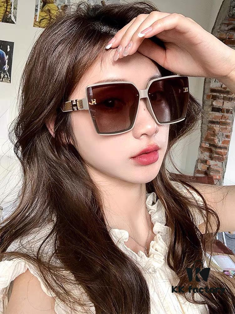 6931af17ccd8ab3d7afa3215 HERMES 2024 Spring New Arrival Original Luxury Square Sunglasses H7998