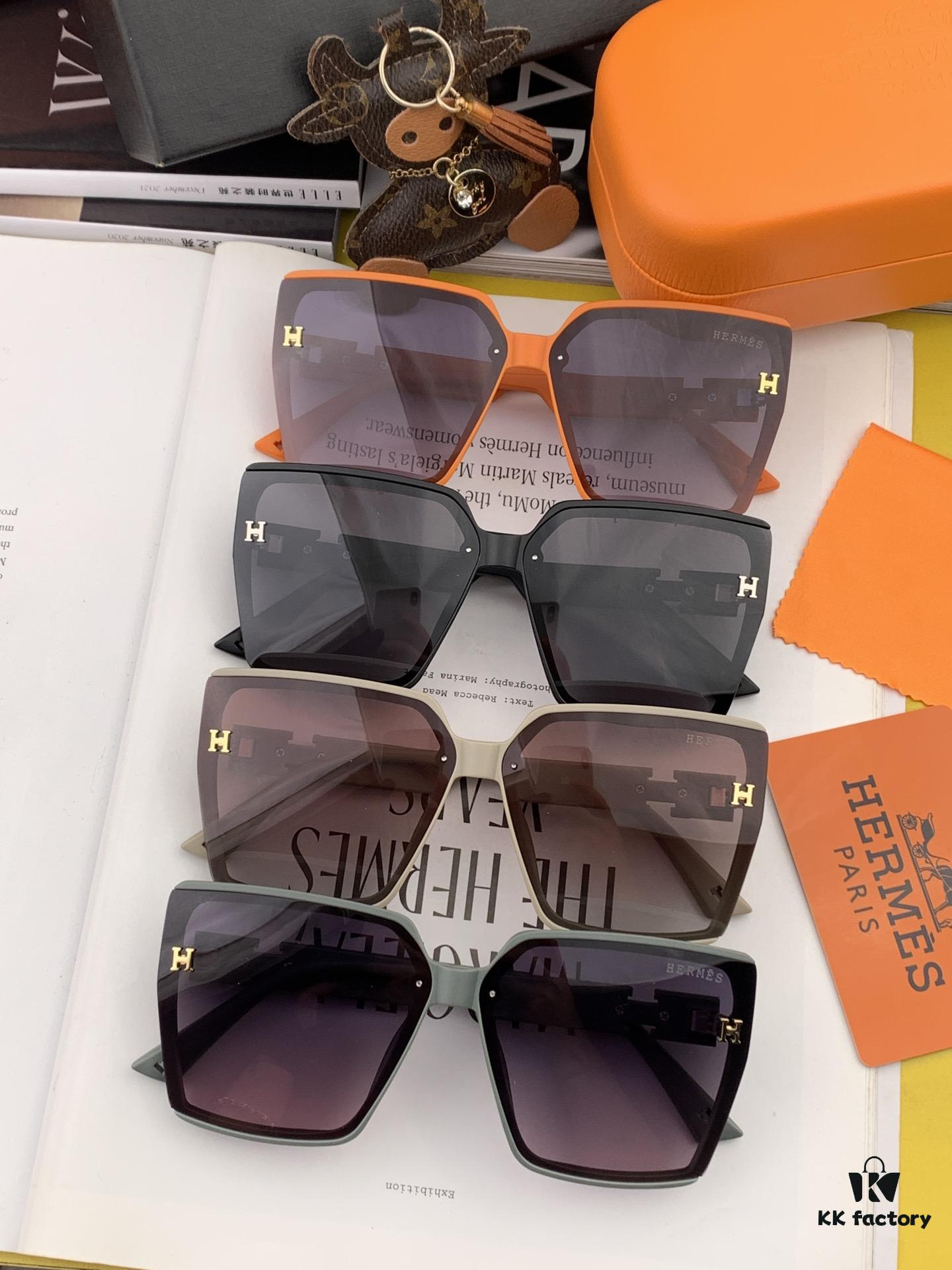 6931af17ccd8ab3d7afa321d HERMES 2024 Spring New Arrival Original Luxury Square Sunglasses H7998