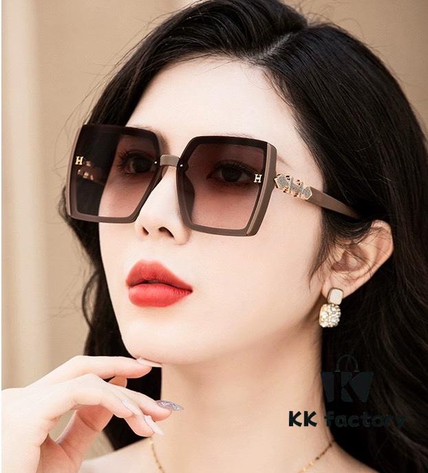 6931af19ccd8ab3d7afa3230 HERMES 2024 Spring New Arrival Original Release Famous Online Ultra Popular Blue Classic Luxury Sunglasses Square Frame Sun Glasses
