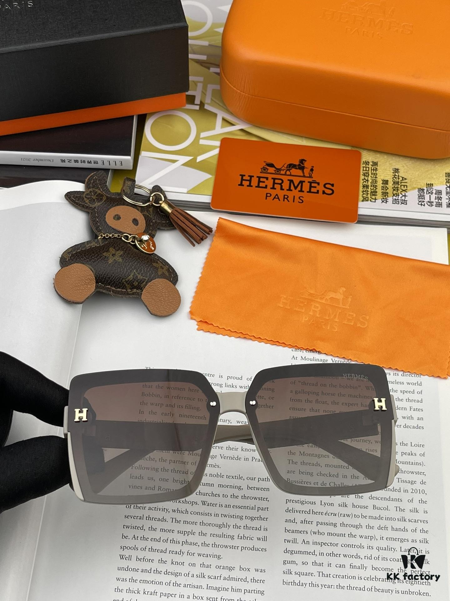 6931af1eccd8ab3d7afa327c HERMES Spring 2023 New Arrival Original Luxury Square Sunglasses H1245