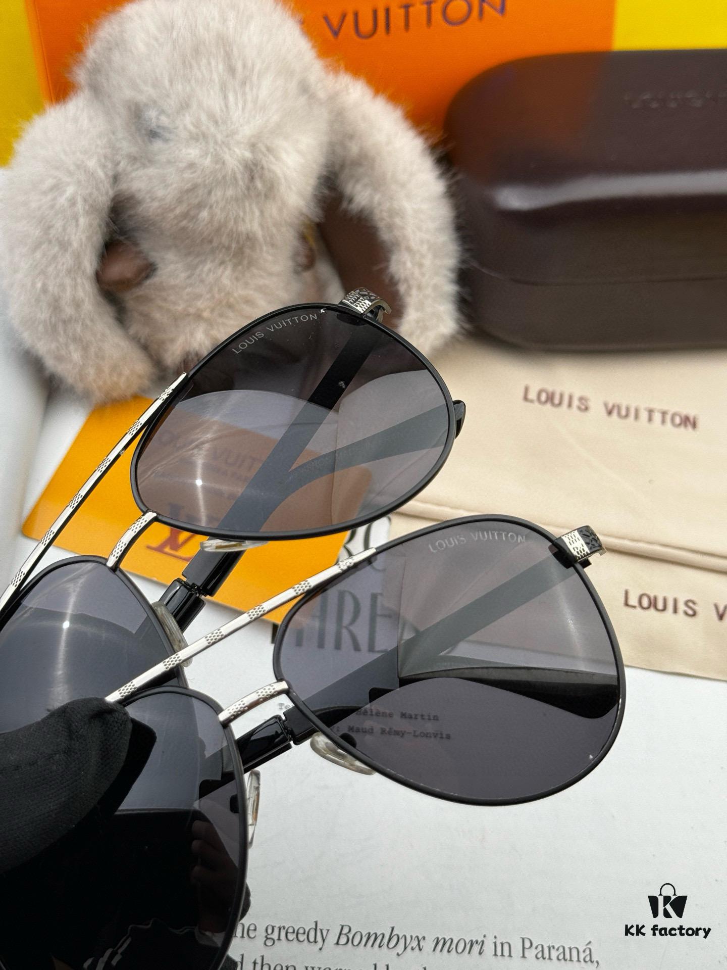 6931af21ccd8ab3d7afa32a1 2025 New Arrival LOUIS VUITTON LV Frog-Frame Sunglasses Model L66