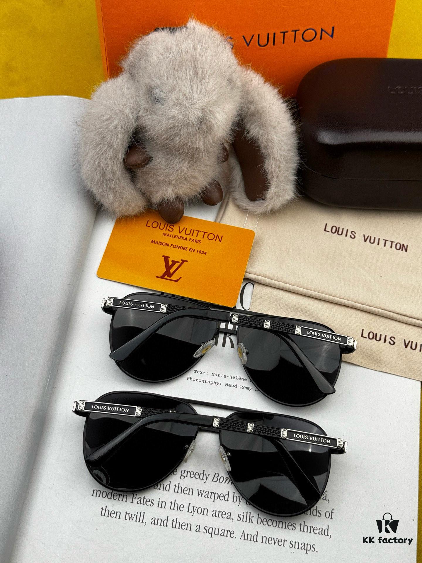 6931af21ccd8ab3d7afa32a3 2025 New Arrival LOUIS VUITTON LV Frog-Frame Sunglasses Model L66