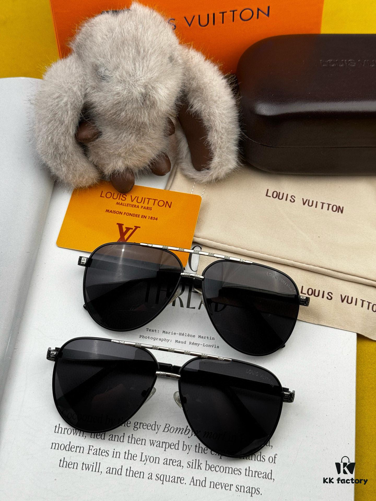 6931af21ccd8ab3d7afa32a4 2025 New Arrival LOUIS VUITTON LV Frog-Frame Sunglasses Model L66