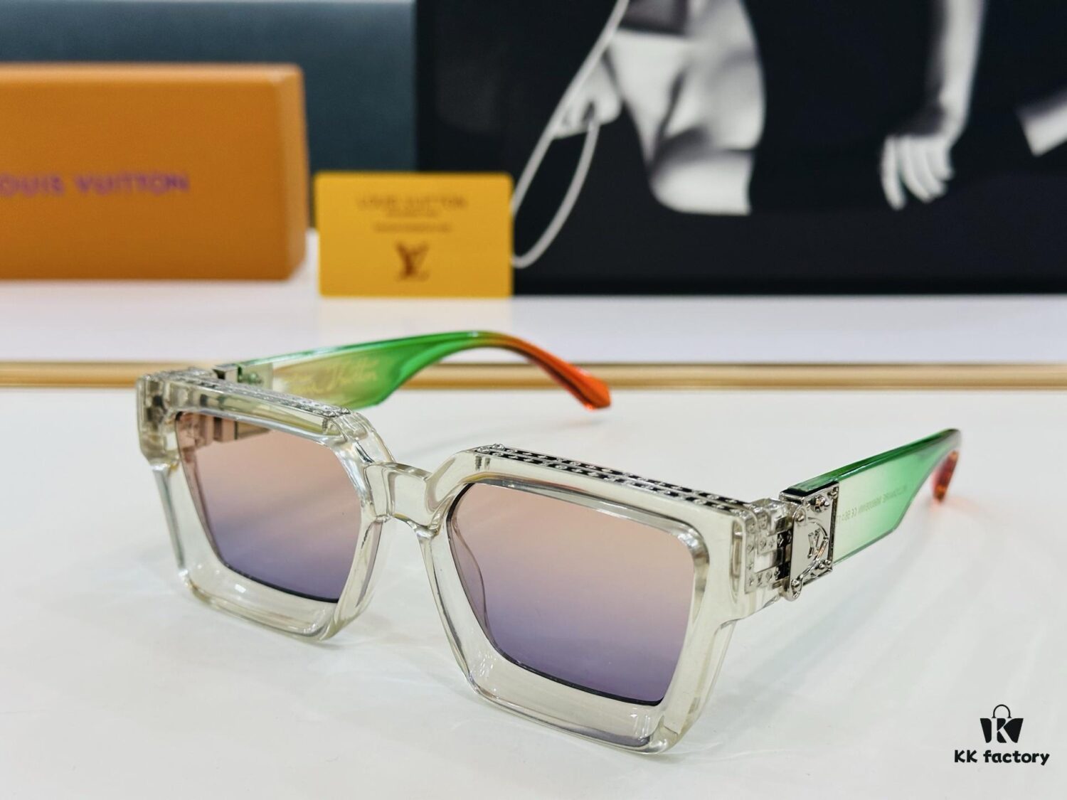 6931af23ccd8ab3d7afa32c4 LOUIS VUITTON LV Maison M96006 Size 56□17 Luxury Edition Golden Dense Logo Sunglasses