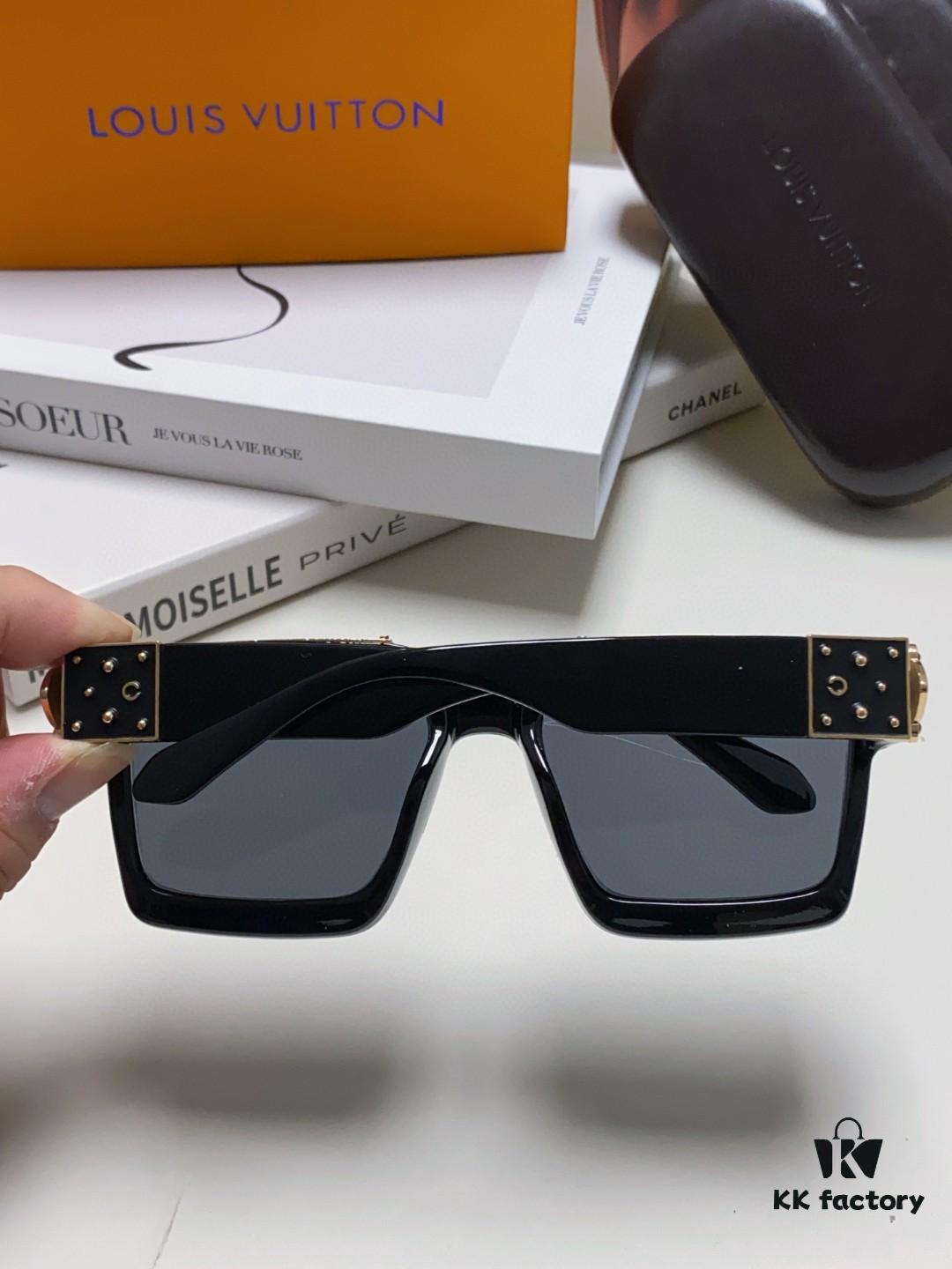 6931af2accd8ab3d7afa331f LOUIS VUITTON Original 1:1 Showstopper Sunglasses