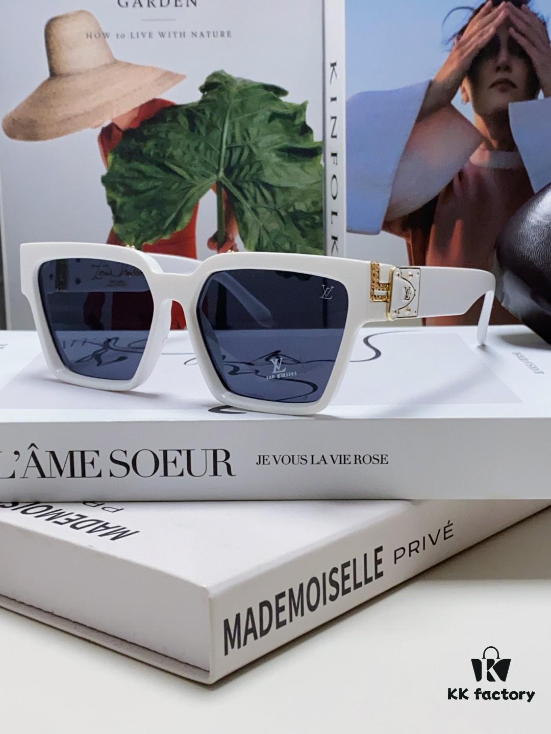 6931af2bccd8ab3d7afa332f LOUIS VUITTON Original 1:1 Showstopper Sunglasses