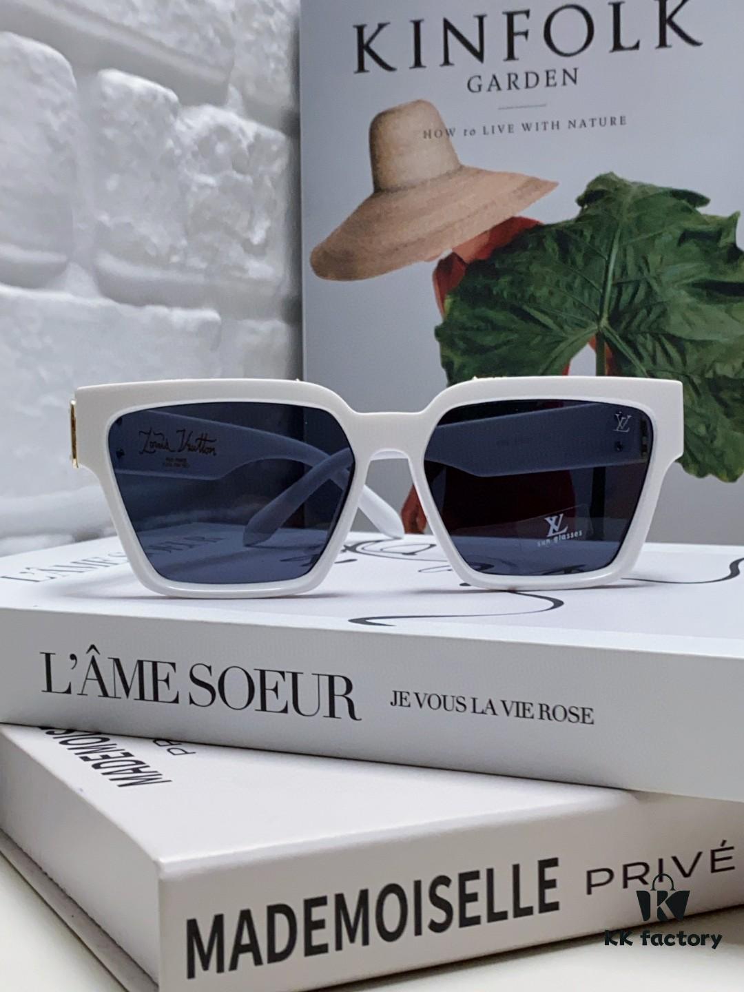 6931af2bccd8ab3d7afa3330 LOUIS VUITTON Original 1:1 Showstopper Sunglasses