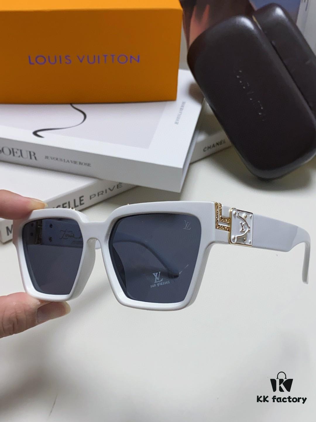 6931af2bccd8ab3d7afa3334 LOUIS VUITTON Original 1:1 Showstopper Sunglasses