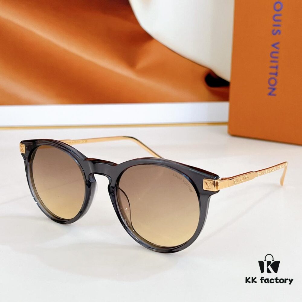 6931af2fccd8ab3d7afa336a 135 LOUIS VUITTON MOD: Z1669E Size: 52-21 140