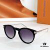 135 LOUIS VUITTON MOD: Z1669E Size: 52-21 140