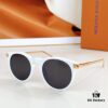 135 LOUIS VUITTON MOD: Z1669E Size: 52-21 140