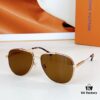 135 LOUIS VUITTON MOD: Z40190W Size: 60□16 145