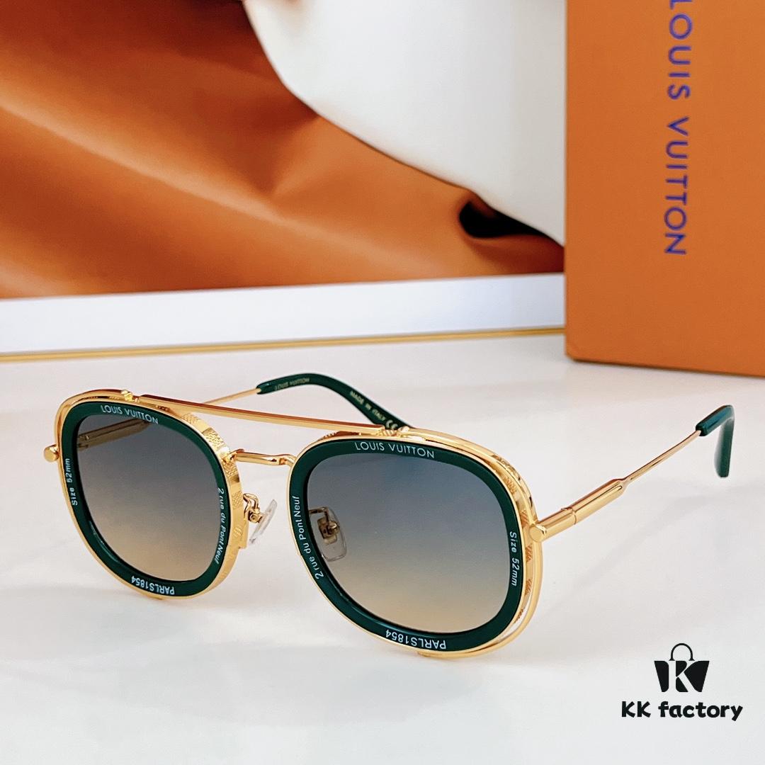 145 LOUIS VUITTON MOD: Z2213U Size: 52-24 145