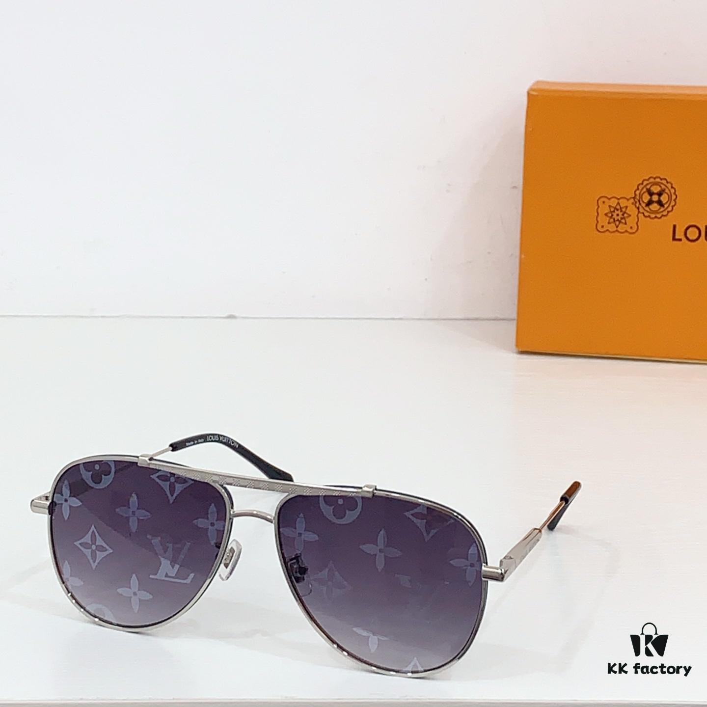 135 LOUIS VUITTON MOD: Z40190W Size: 60□16 145 Sunglasses