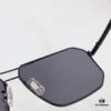 135 LOUIS VUITTON Model: Z1320 Size: 60 x 14-145