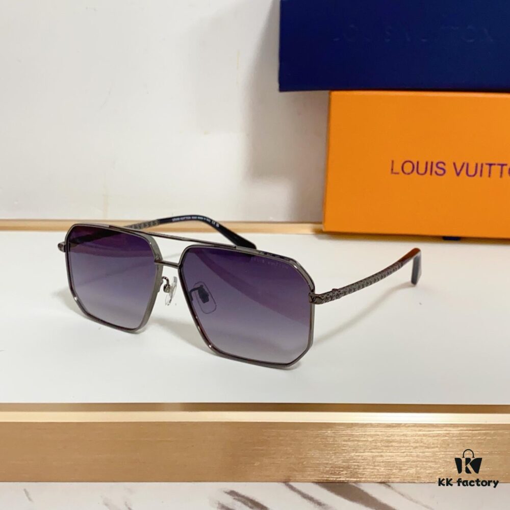 6931af3accd8ab3d7afa33fa 135 LOUIS VUITTON MOD: Z1301 Size: 62□12-145