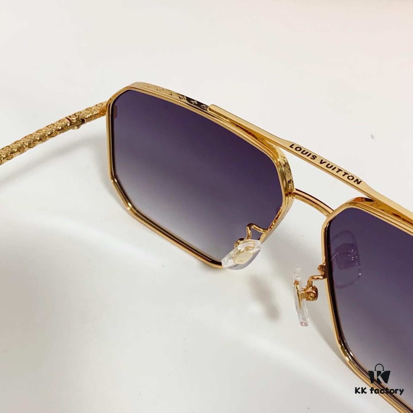 135 LOUIS VUITTON MOD: Z1301 Size: 62□12-145