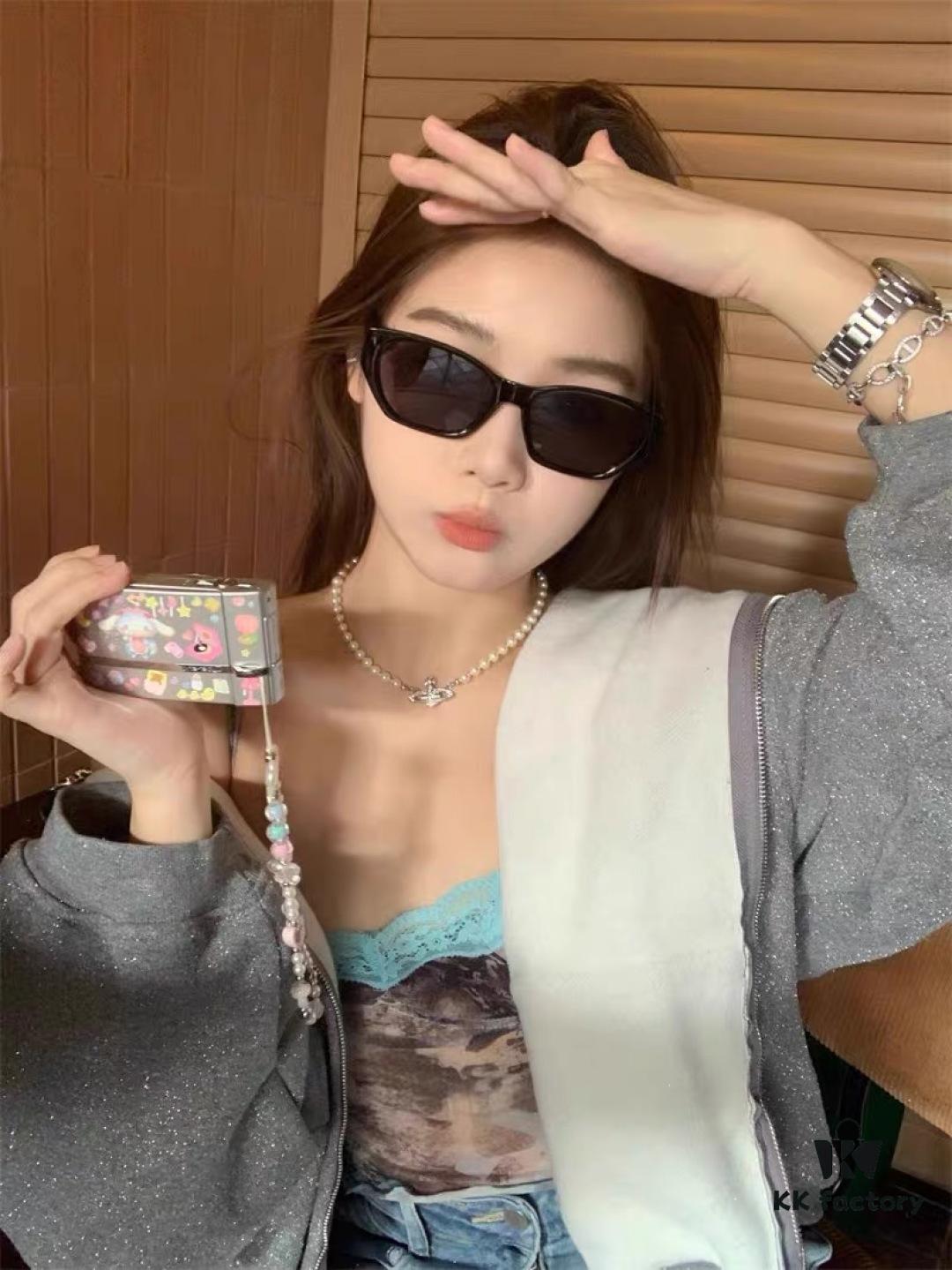 6931af43ccd8ab3d7afa3481 Louis Vuitton Vintage-Inspired Transparent Brown Square Sunglasses, Trendy Round-Face Slimming Design, Influencer Favorite on Xiaohongshu, Stylish Oversized Eyewear