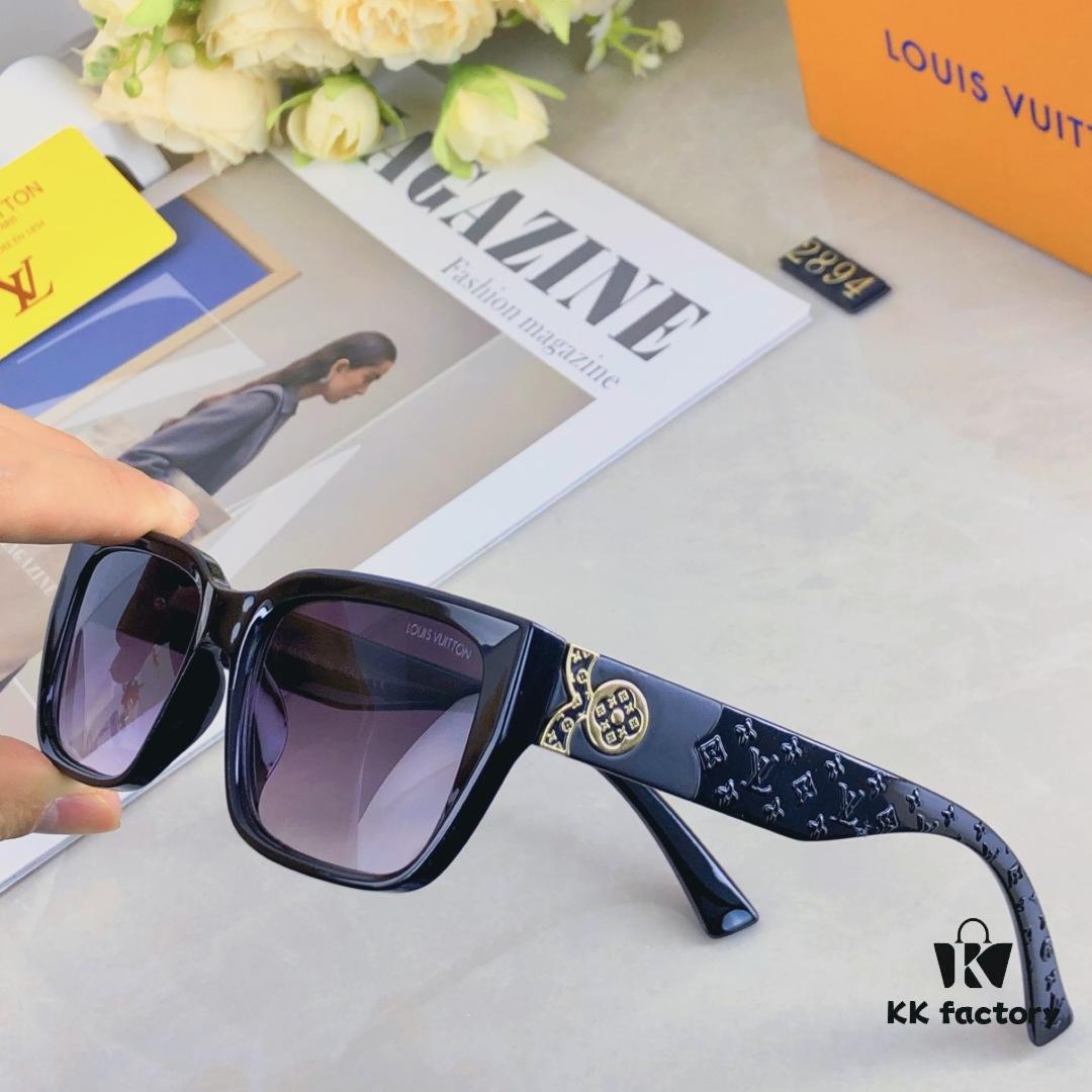 6931af44ccd8ab3d7afa3486 Louis Vuitton Vintage-Inspired Transparent Brown Square Sunglasses, Trendy Round-Face Slimming Design, Influencer Favorite on Xiaohongshu, Stylish Oversized Eyewear