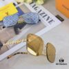 6931af4accd8ab3d7afa34e3 Louis Vuitton New Arrival 2025 Unframed Sunglasses Metal Four-Leaf Clover Women's Sunglasses Fashion Trendy Eyewear