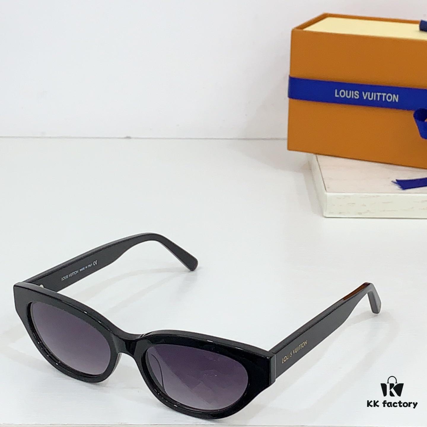 6931af5cccd8ab3d7afa35e3 140 LOUIS VUITTON MODEL Z2481U SIZE 52□18-140 Sunglasses