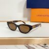 140 LOUIS VUITTON MOD: Z2481 Size: 52-18-140 Sunglasses