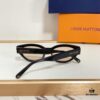 140 LOUIS VUITTON MOD: Z2481 Size: 52-18-140 Sunglasses