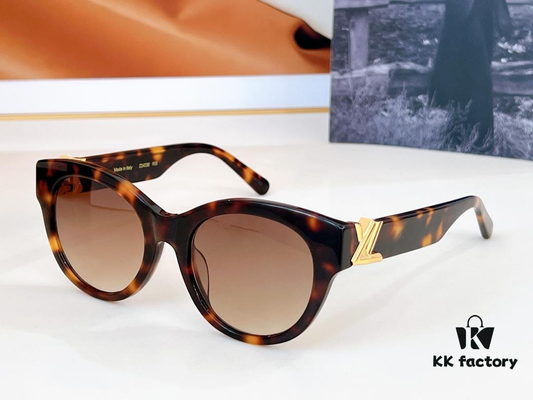 110 LOUIS VUITTON MODEL Z2422 Sunglasses