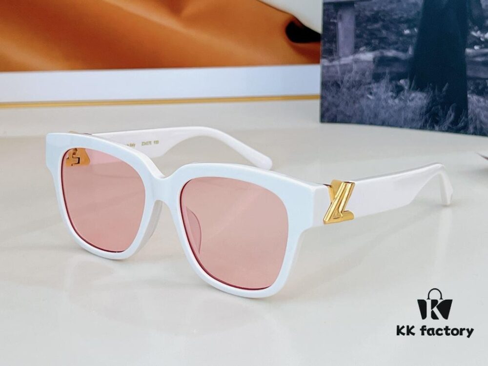 6931af64ccd8ab3d7afa3655 110 LOUIS VUITTON MODEL Z2120E SIZE 55□18-140