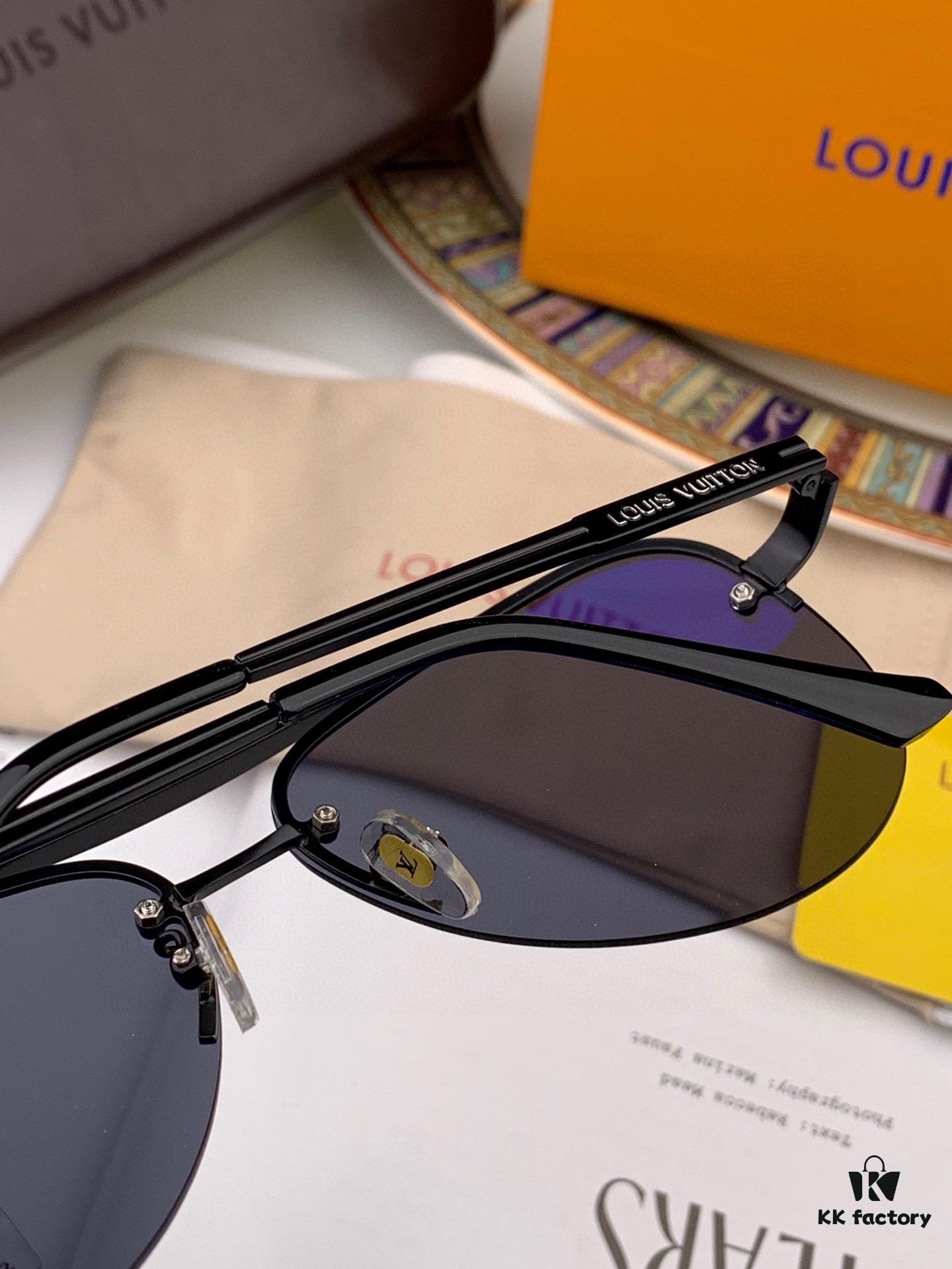 6931af66ccd8ab3d7afa366e 2024 New Arrival LOUIS VUITTON LV Frog-Frame Sunglasses L09