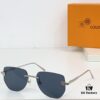 100 LOUIS VUITTON MOD: Z2195U SIZE: 56-17-140 Sunglasses