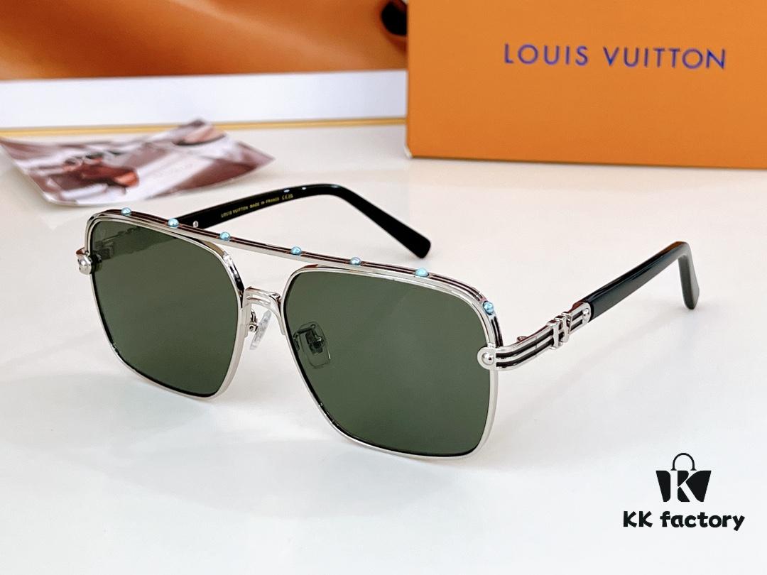 150 LOUIS VUITTON Model Z2019U Size 61-14-145