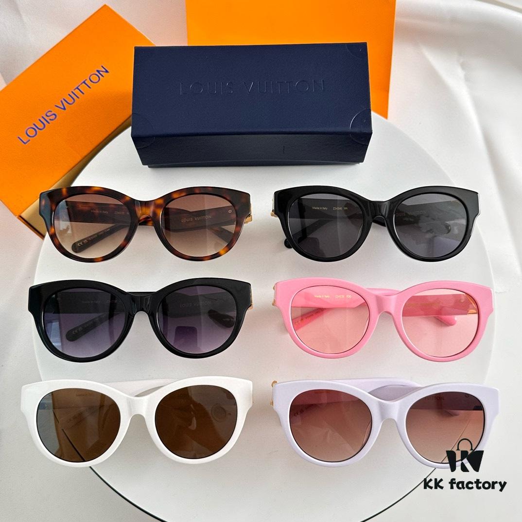 LOUIS VUITTON Sunglasses