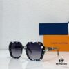130 Louis Vuitton MOD: Z2269 Sunglasses