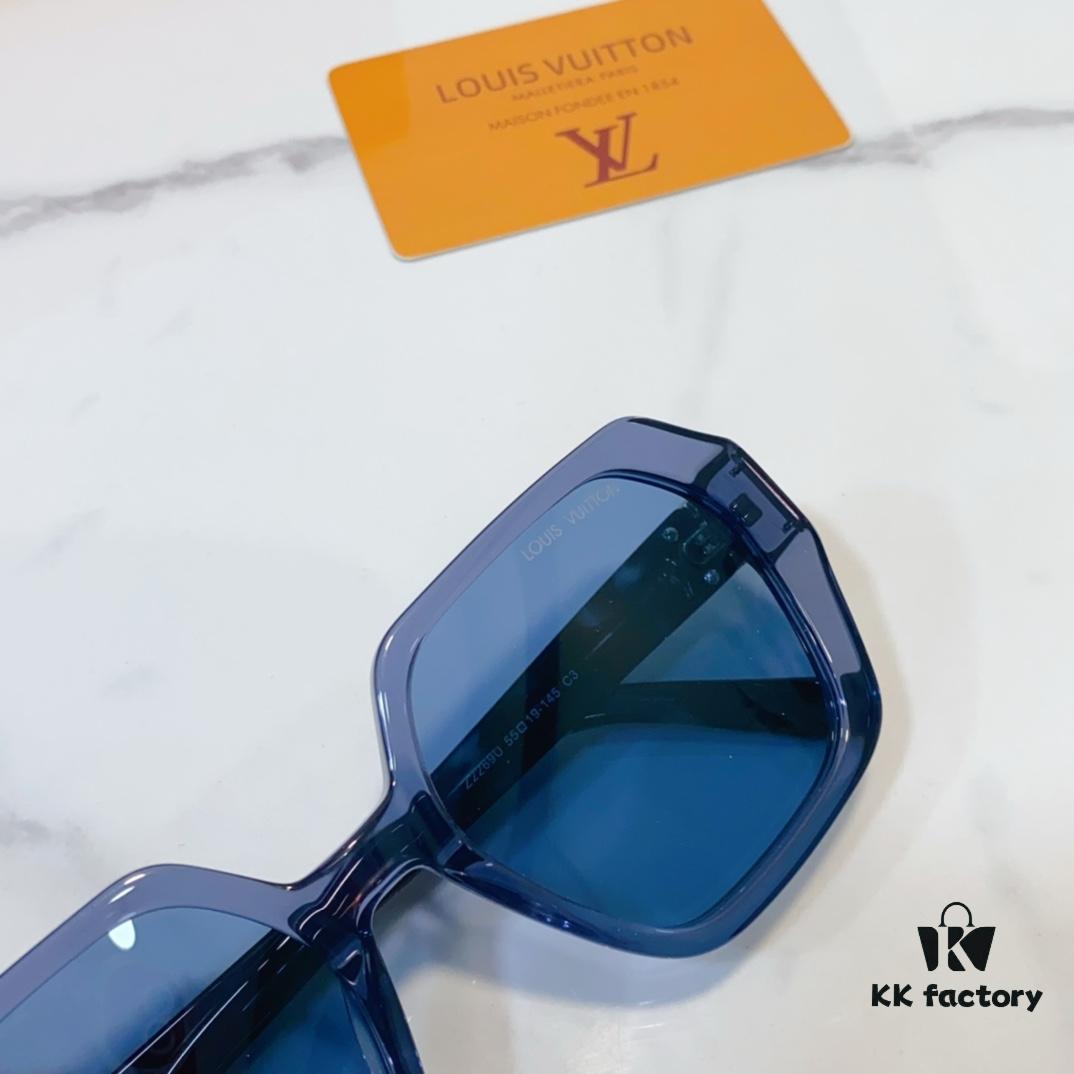 130 Louis Vuitton MOD: Z2269 Sunglasses