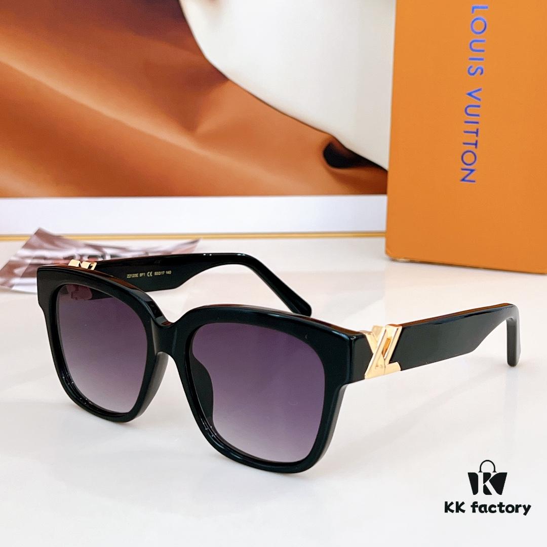 160 LOUIS VUITTON Z2121E Sunglasses