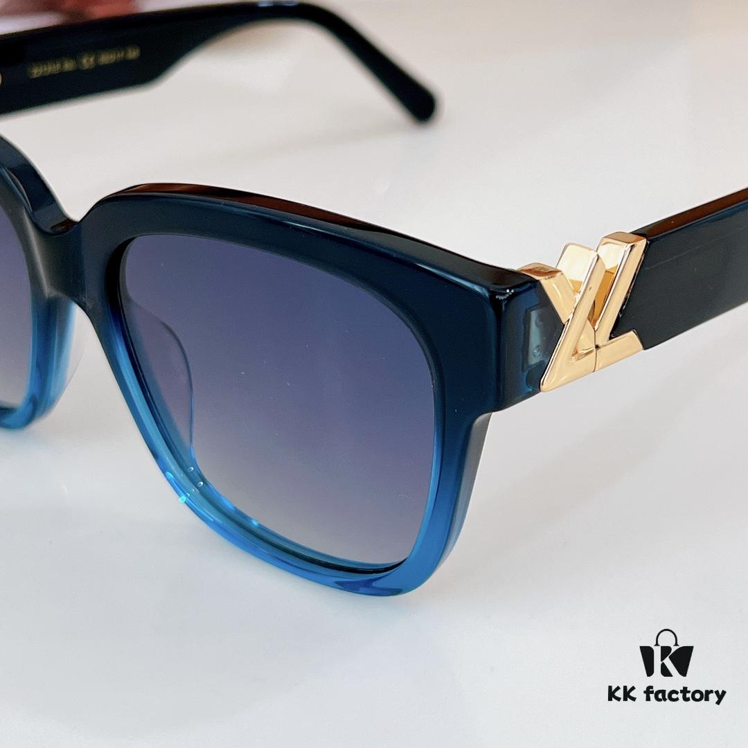 160 LOUIS VUITTON Z2121E Sunglasses