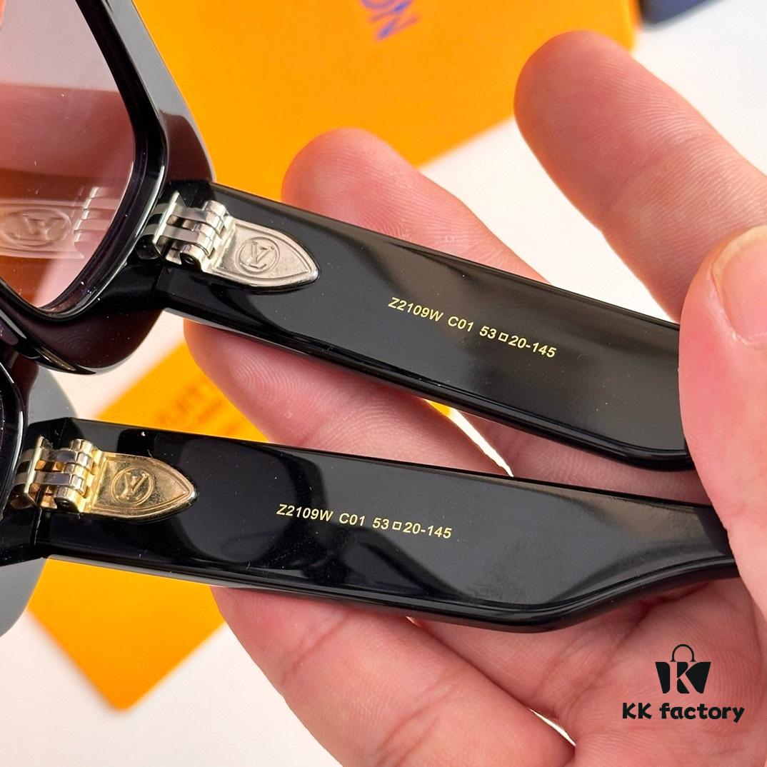 6931af76ccd8ab3d7afa3746 LOUIS VUITTON Z2109W 53□20-145 Sunglasses