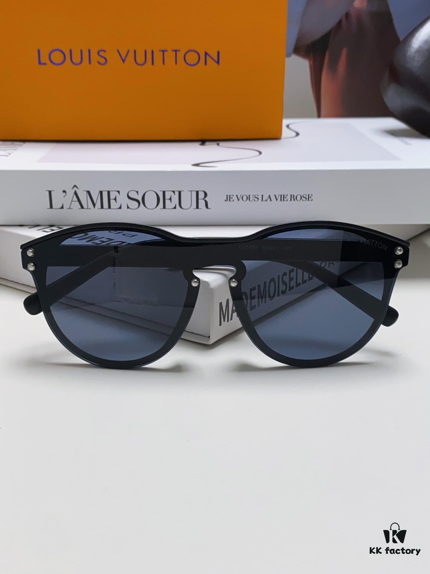 6931af76ccd8ab3d7afa374e LOUIS VUITTON Round Frame Sunglasses with Detailed Design, Original LV Rimless Style, Classic Temple Logo, High-Quality Construction