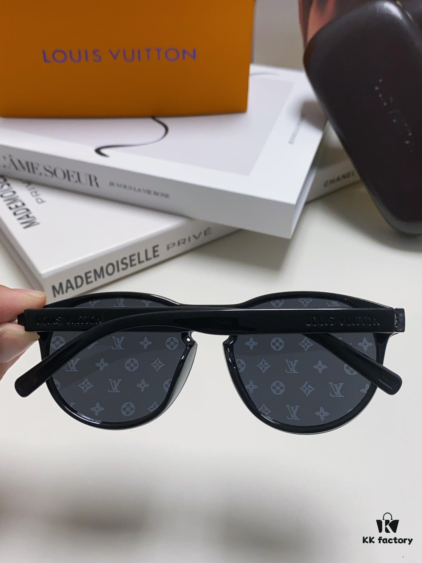 6931af77ccd8ab3d7afa3758 LOUIS VUITTON Round Frame Sunglasses with Detailed Design, Original LV Edgeless Style, Classic Temple Logo, High-Quality Fashion Eyewear