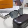 6931af77ccd8ab3d7afa375b LOUIS VUITTON Round Frame Sunglasses with Detailed Design, Original LV Edgeless Style, Classic Temple Logo, High-Quality Fashion Eyewear